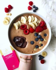 Le chocolat aux amandes et baies